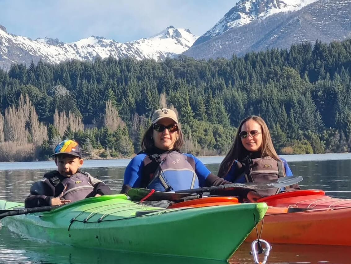 Travesía en Kayak por el Lago Moreno